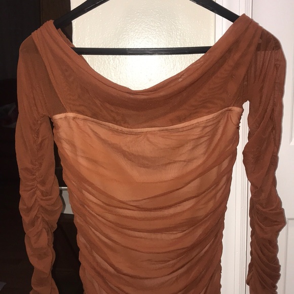 Ready In A Ruched Off Shoulder Midi Dress - Picture 6 of 10